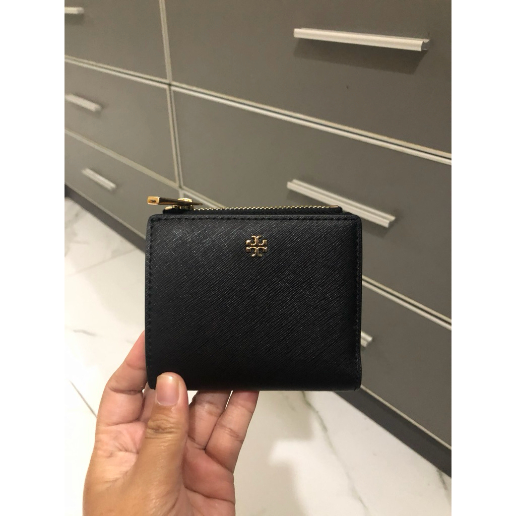 tb bifold wallet