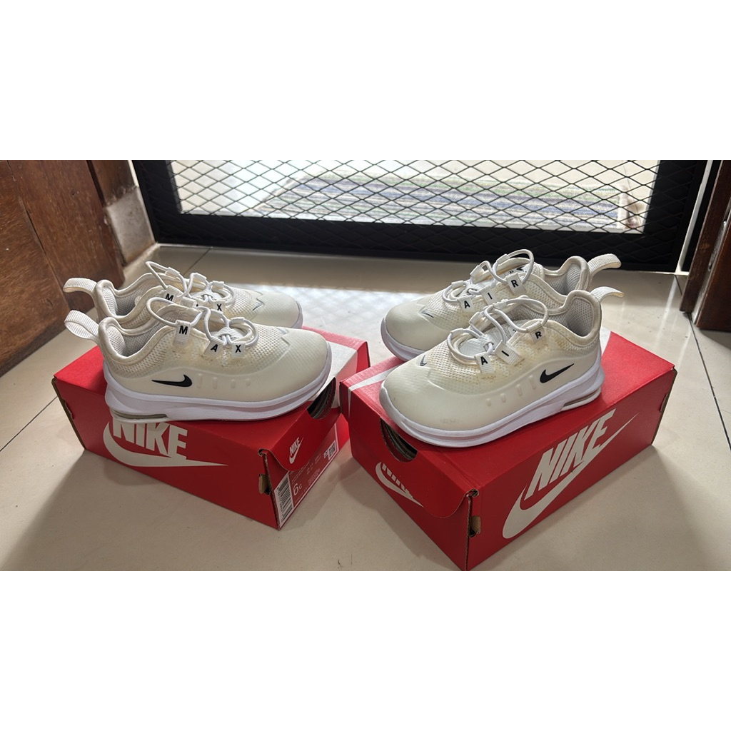 preloved kado. sepatu nike bayi
