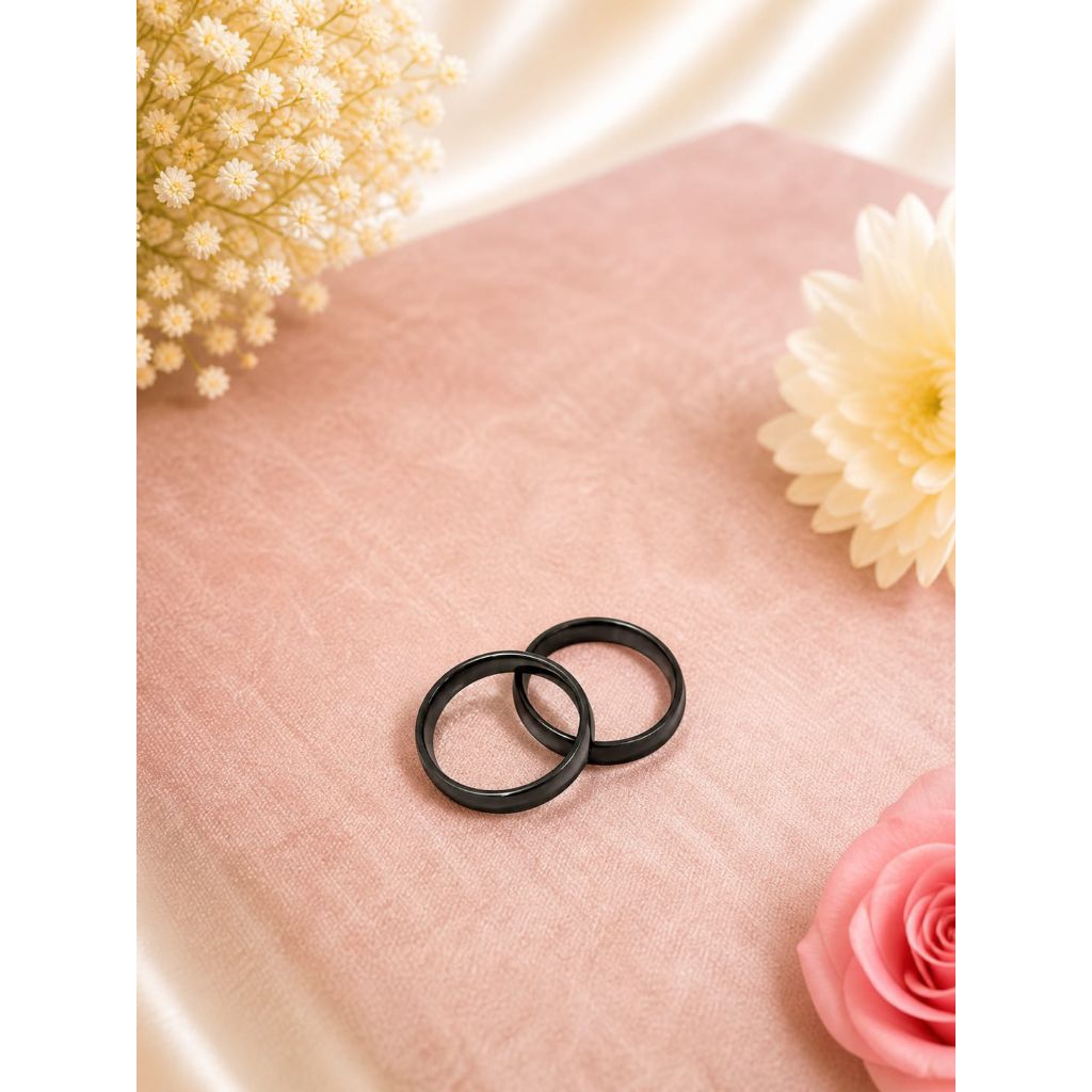 Cincin Titanium Hitam Couple – Simbol Ketenangan & Elegan, Anti Karat & Tahan Lama