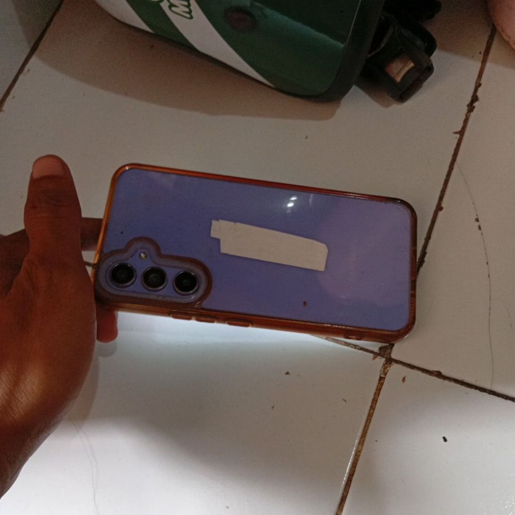samsung a54 5g bekas perempuan