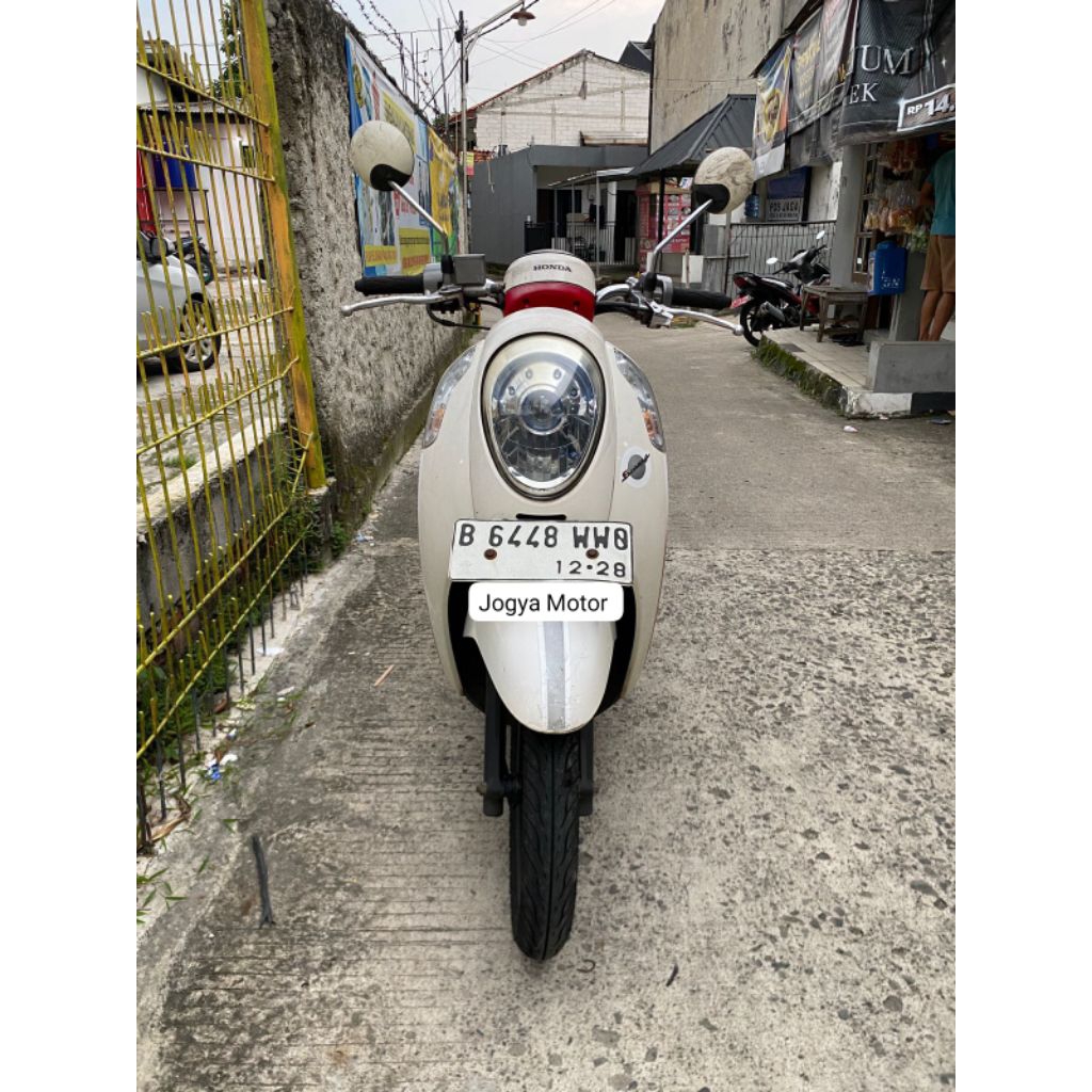Honda Scoopy fi th 2013 motor second murah meriah