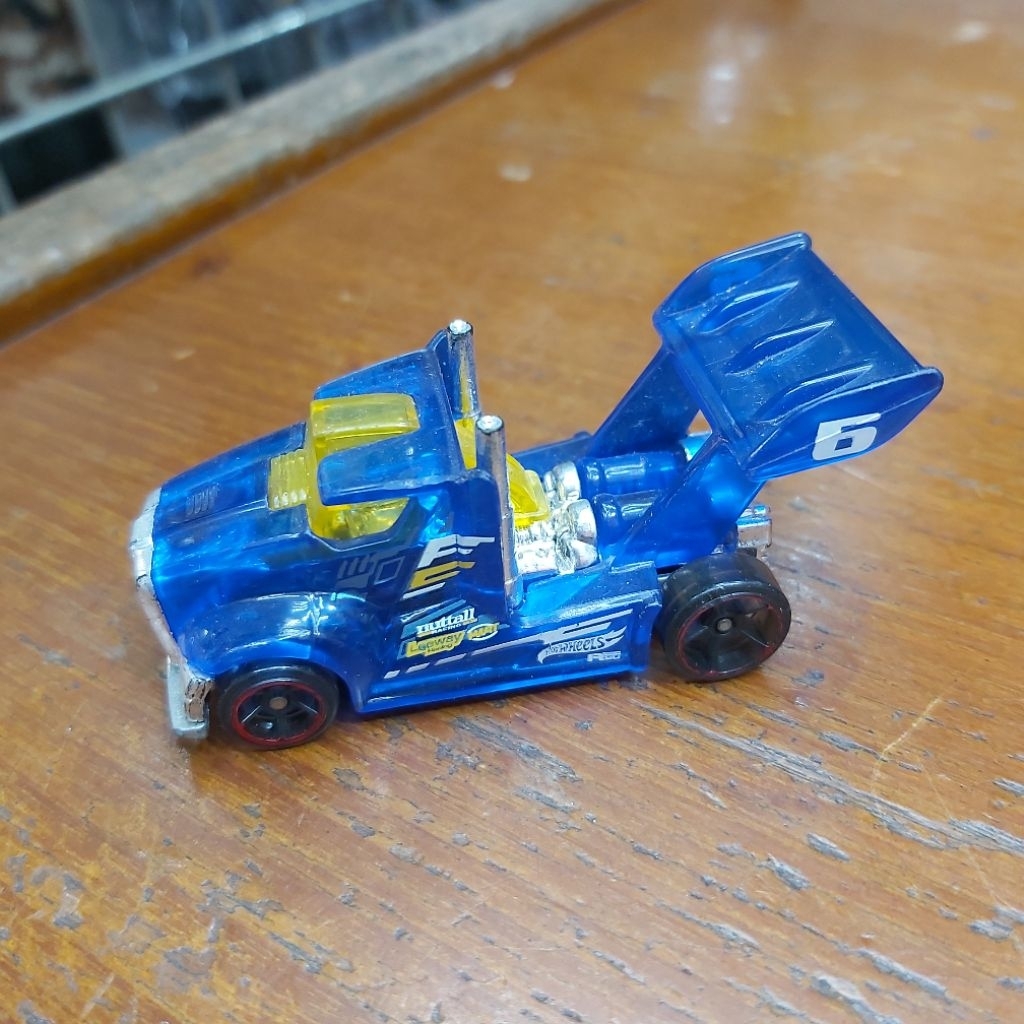 Hot Wheels Loose Second Mobil Rig Storm Diecast