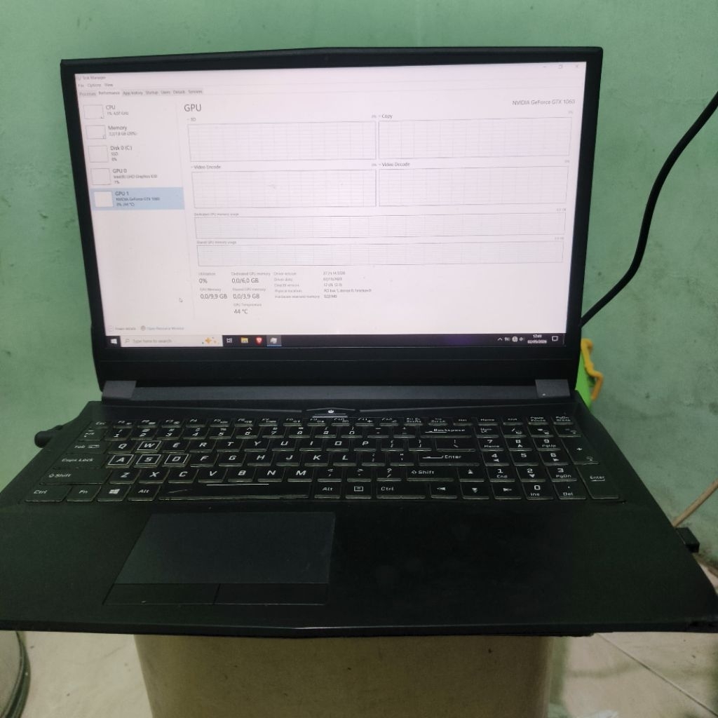 Laptop i7 gen 8 dual VGA GTX 1060