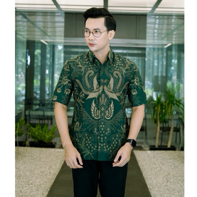 Batik Ayodya Batik Pria Sumulur Hijau Pendek Batik Furing Batik Lengan Pendek Batik Hijau Batik Katu