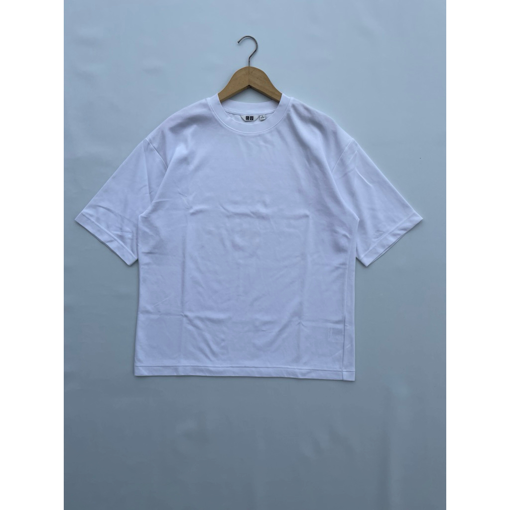 UNIQLO T-SHIRT AIRISM