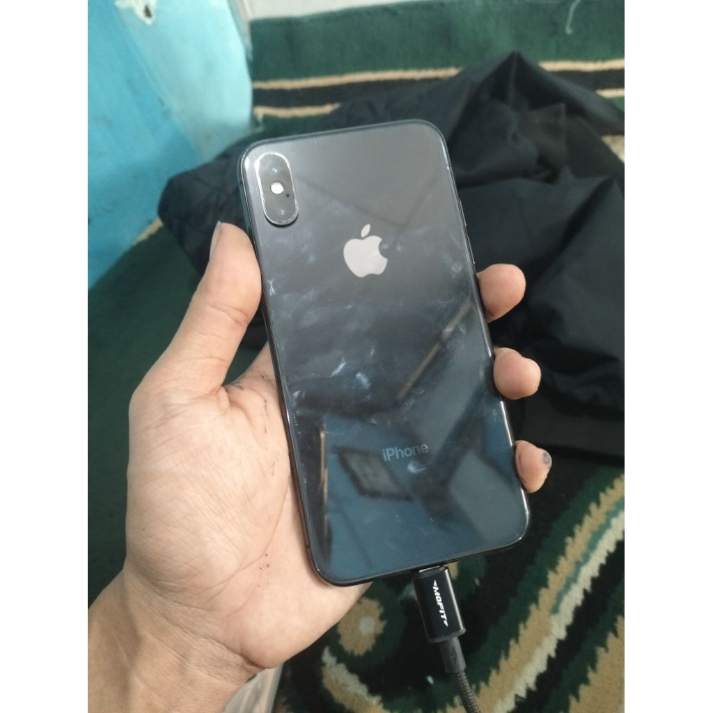 dijual borongan dua iphone xs dan xs max minus baca deskirpsi