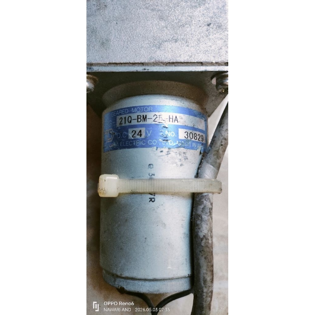 dinamo DC GEARED motor 24V