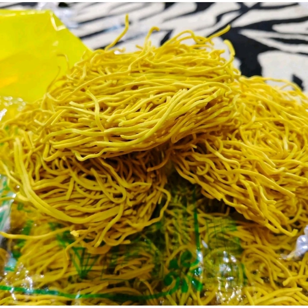 mie kuning khas padang