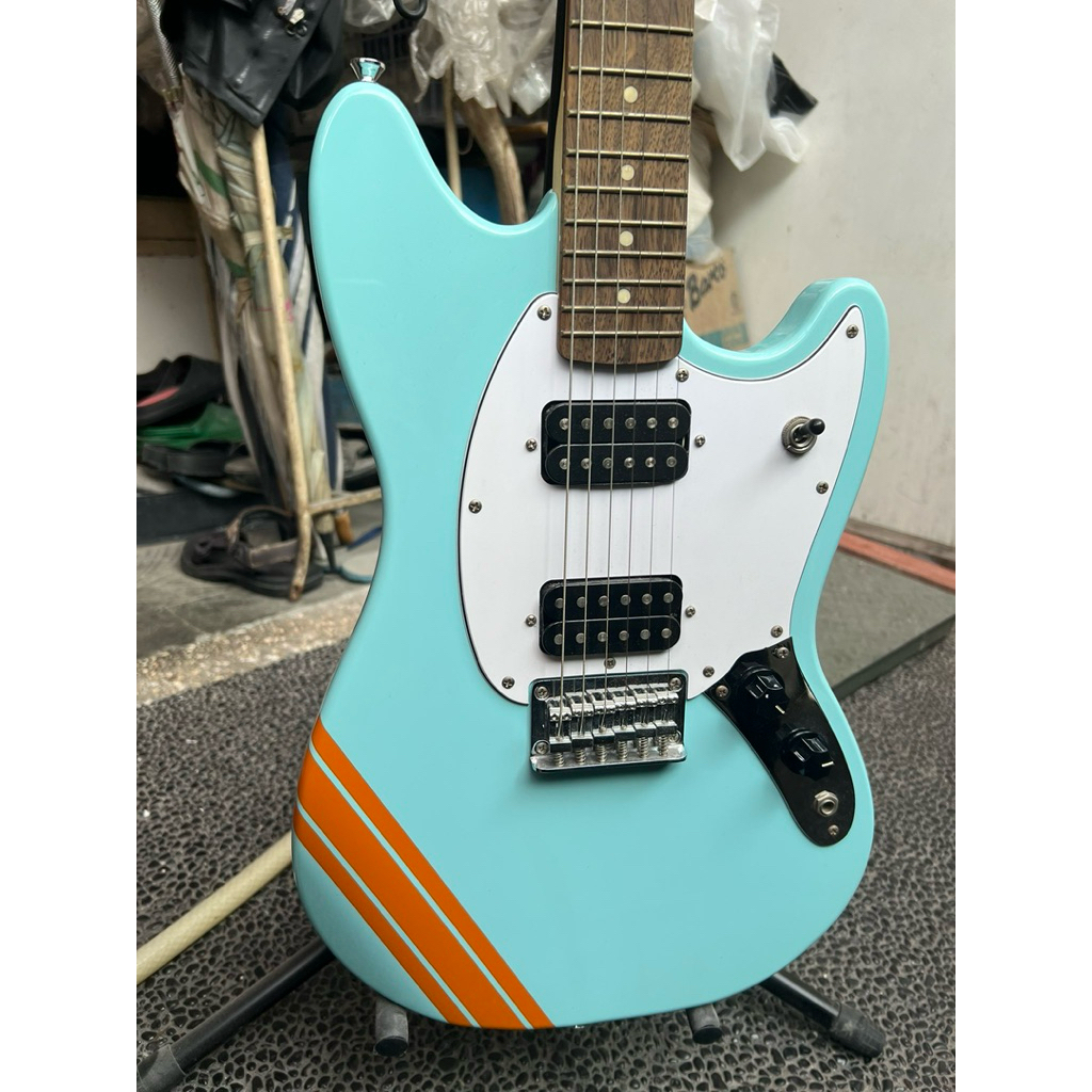 Gitar Listrik dan Ampli