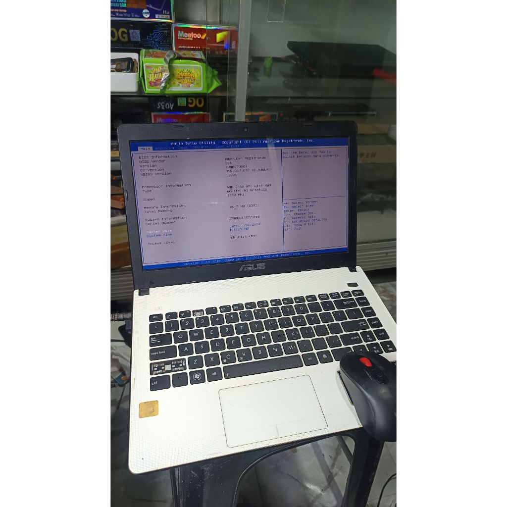 asus X401U AMD C-60 Mesin aja boleh full part juga bisa