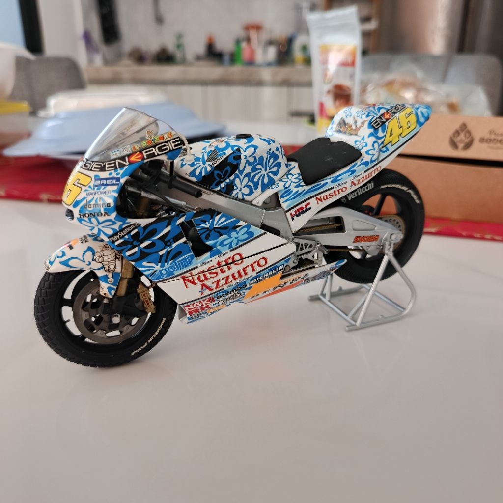Minichamps Valentino Rossi Honda NSR 500 Mugello 2001