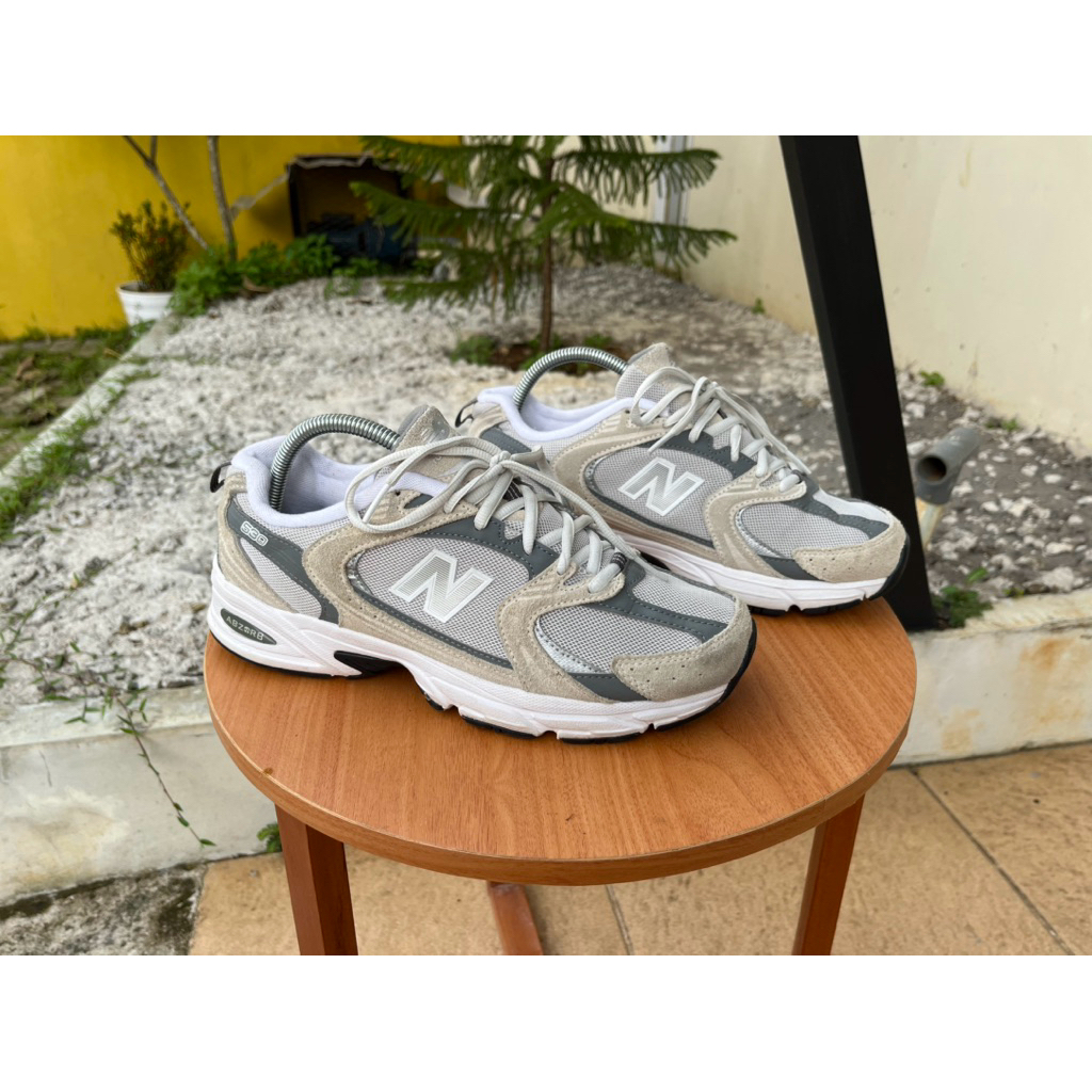 NB 530 White Cream Grey Suede Like New