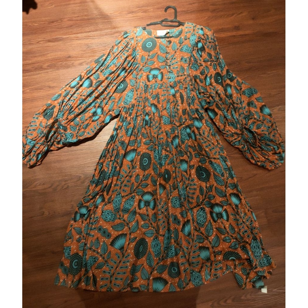 the story of dress