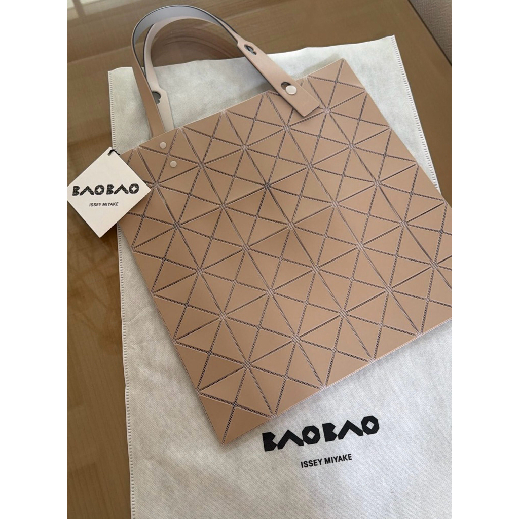 BAO BAO ISSEY MIYAKE