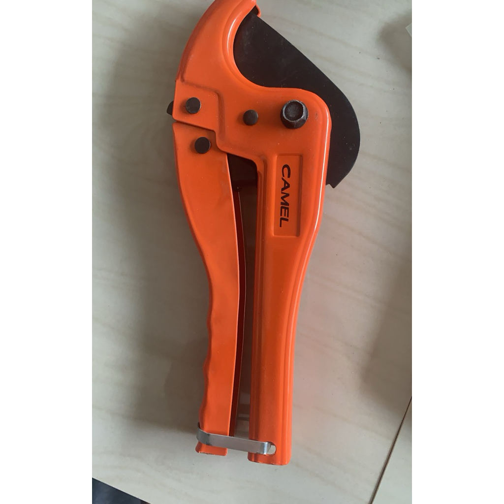 Camel Gunting Pipa PVC Cutter