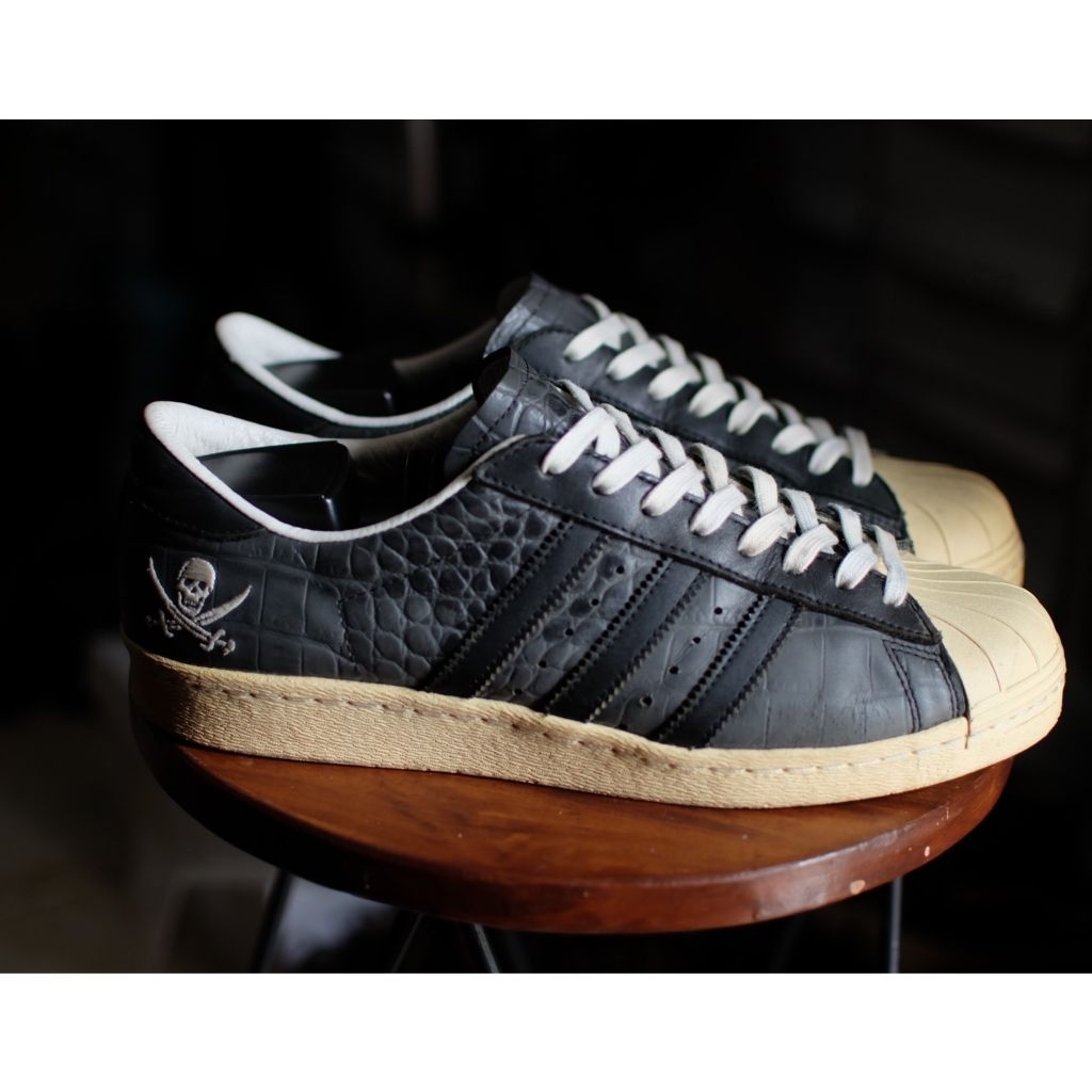 Sepatu Superstar 80v x Consortium NBHD Neighborhood Leather Skull Vintage Kulit