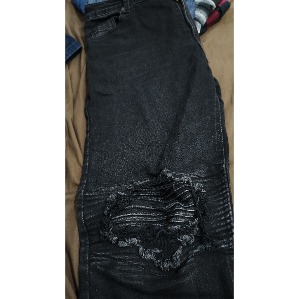 UPRISE DENIM RIPPED JEANS BIKERS SIZE 34 SAMPAI 36 BLACK