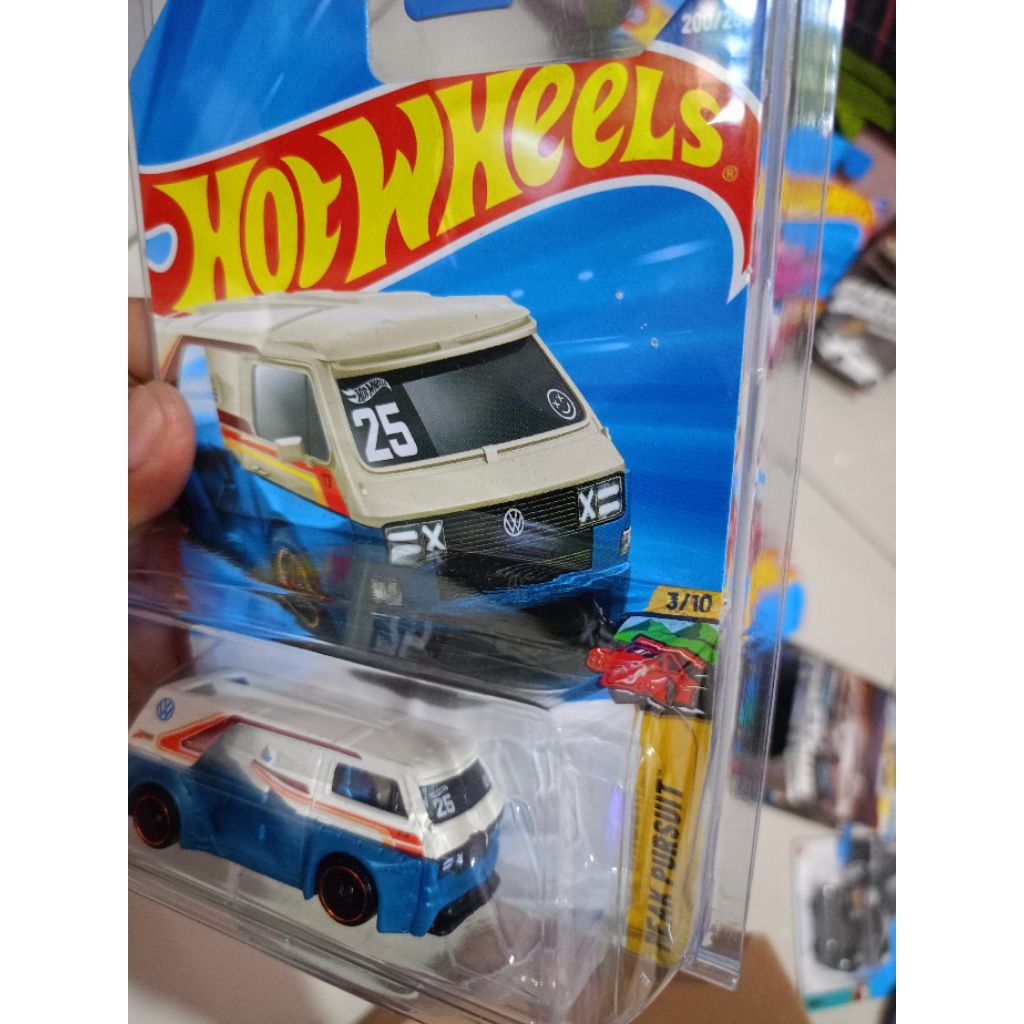 Hotwhells VW T3 Costum