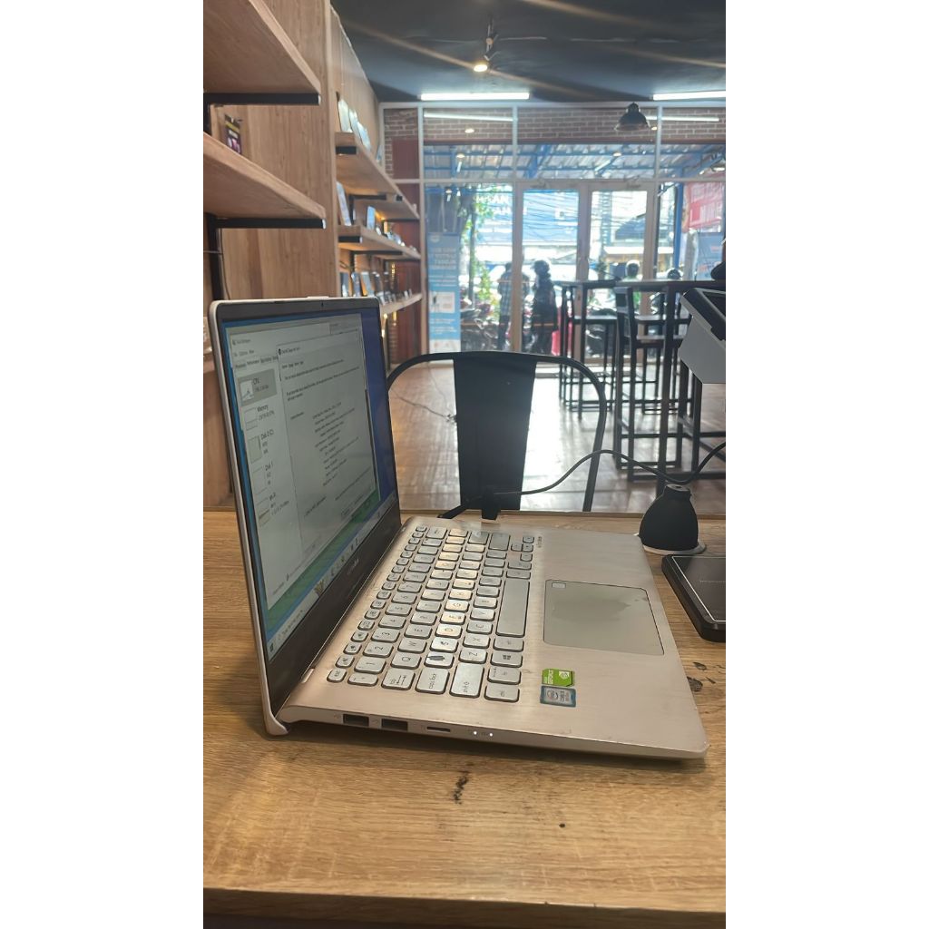 Asus Vivobook S14 S430U intel core i5 gen 8