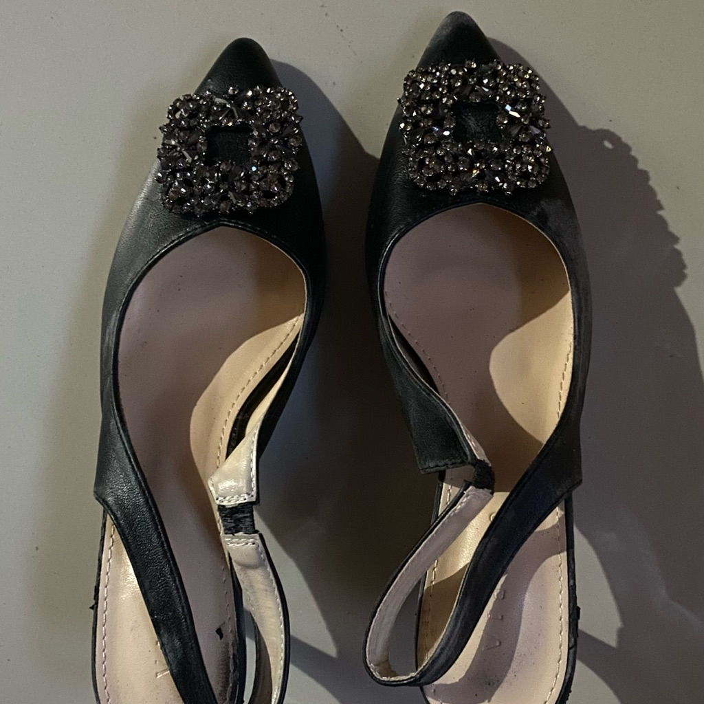 heels hitam 5cm - Viditi