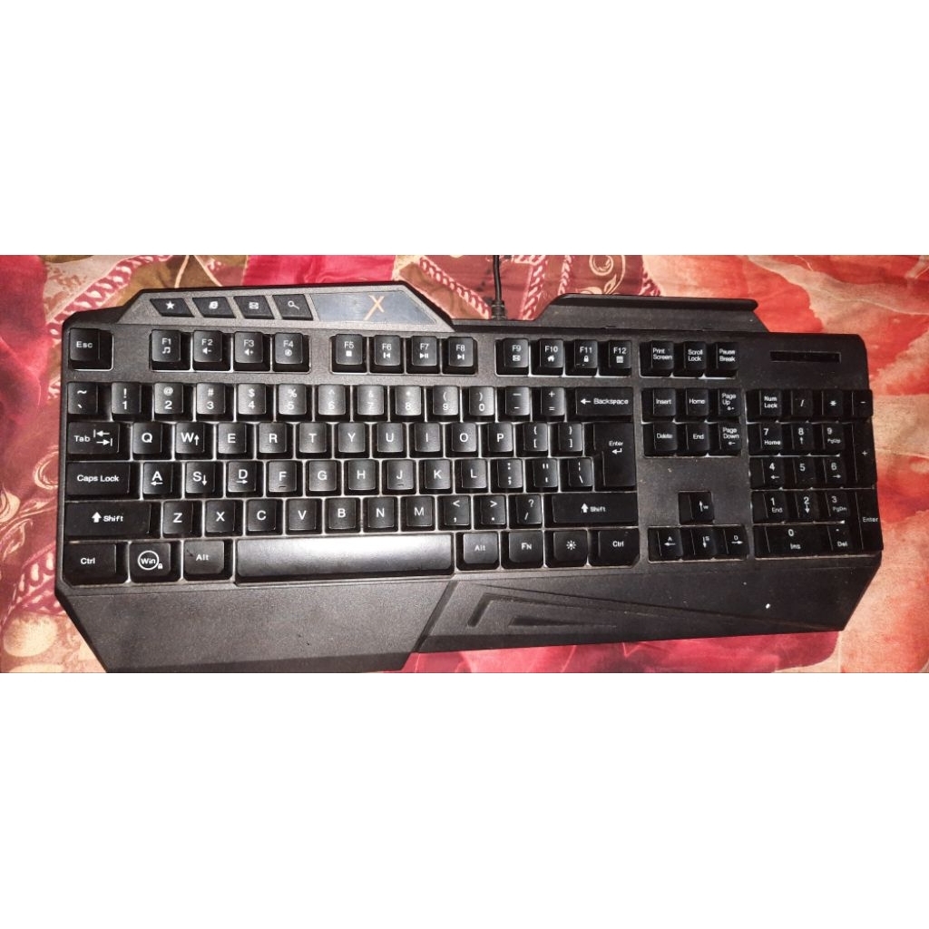 KEYBOARD JETE KBX1 SERIES GAMING minus bekas pemakaian saja
