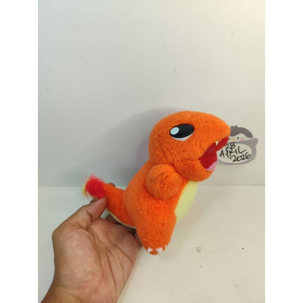boneka charmender pokemon vintage tomy