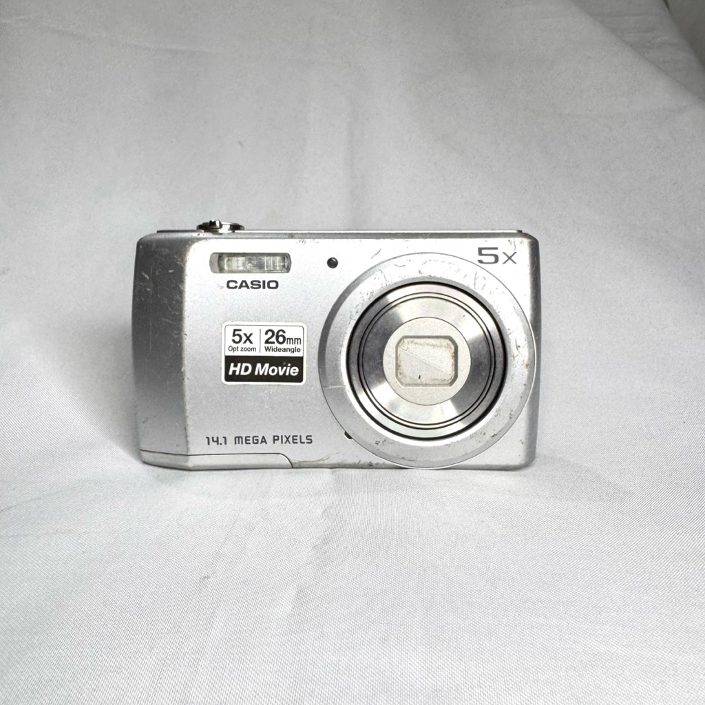 Kamera Digital Casio Exilim QV-R200 (Digicam)