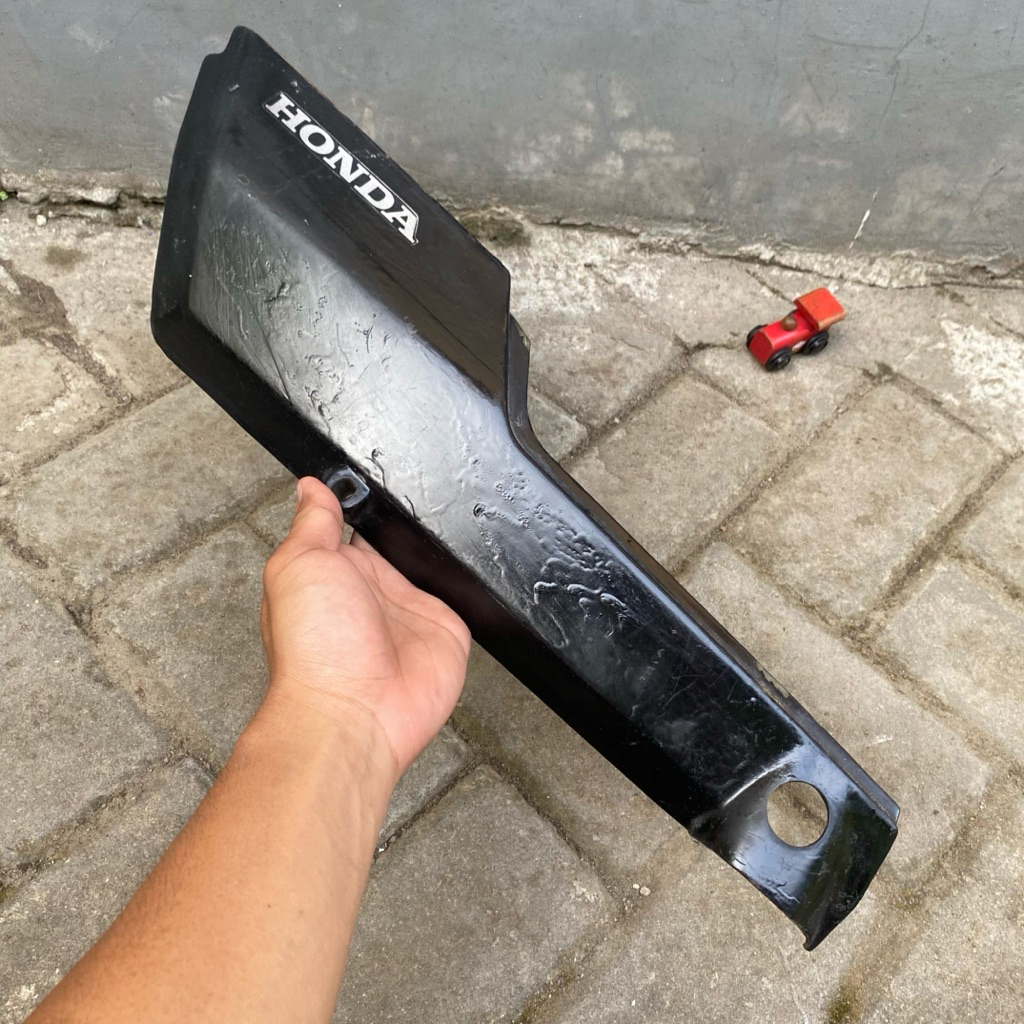 tutup aki tepong aki dop aki bagian kiri honda win win100 original