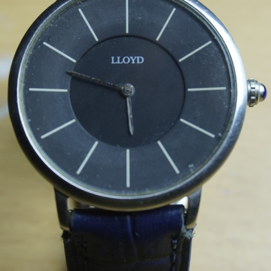 Jam tangan bekas Lloyd (quartz)