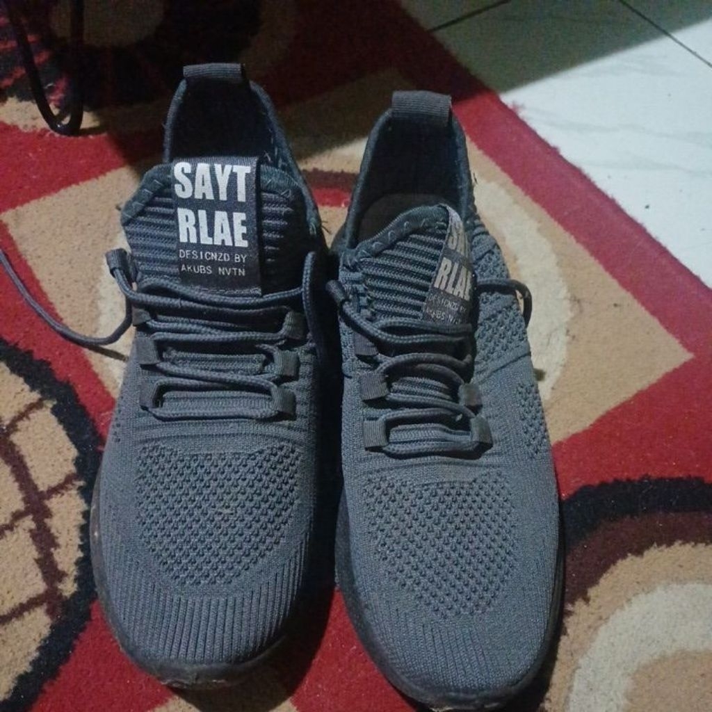 sepatu joging