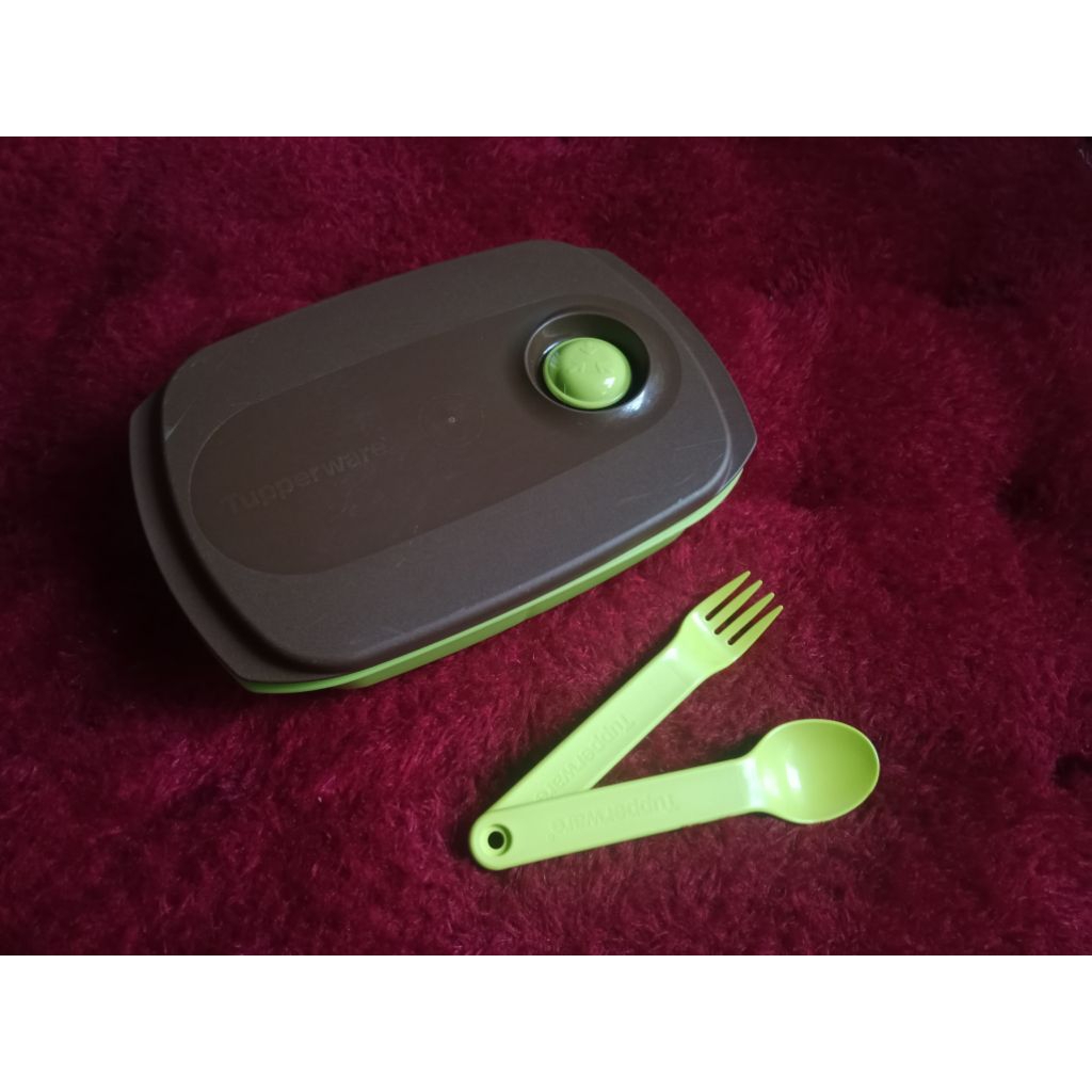 New // Tempat makan BYO sett Tupperware