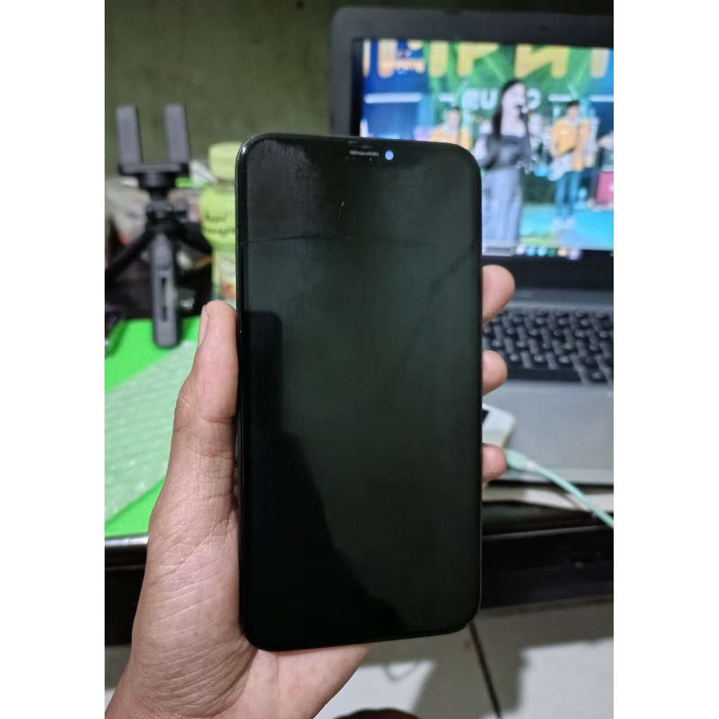 Lcd copotan iPhone XR