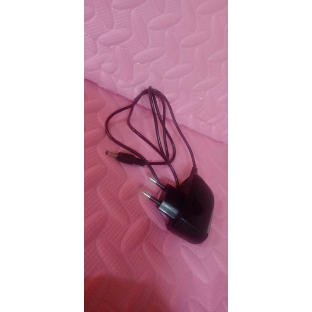 Adaptor casan hp Nokia jadul jarum sedang cocok 3315 dan Nokia lainnya