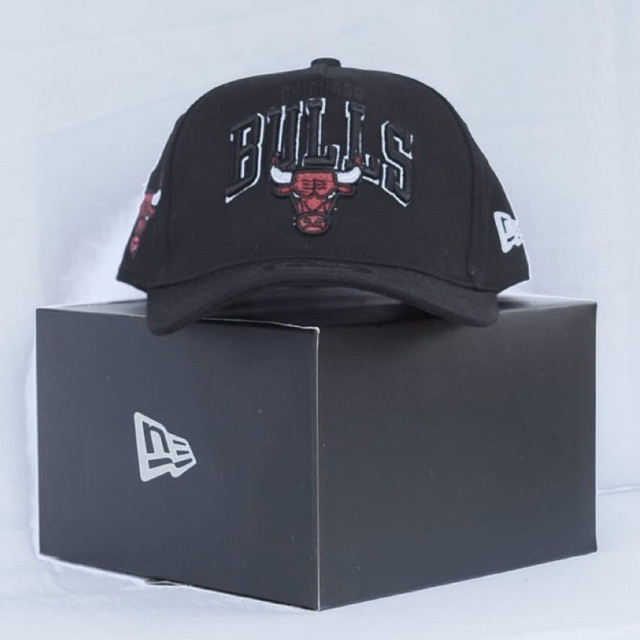 Topi Baseball Trucker Premium Pria Wanita Bordir Premium Unisex dengan Cap Logo BULLS Banteng Hitam 