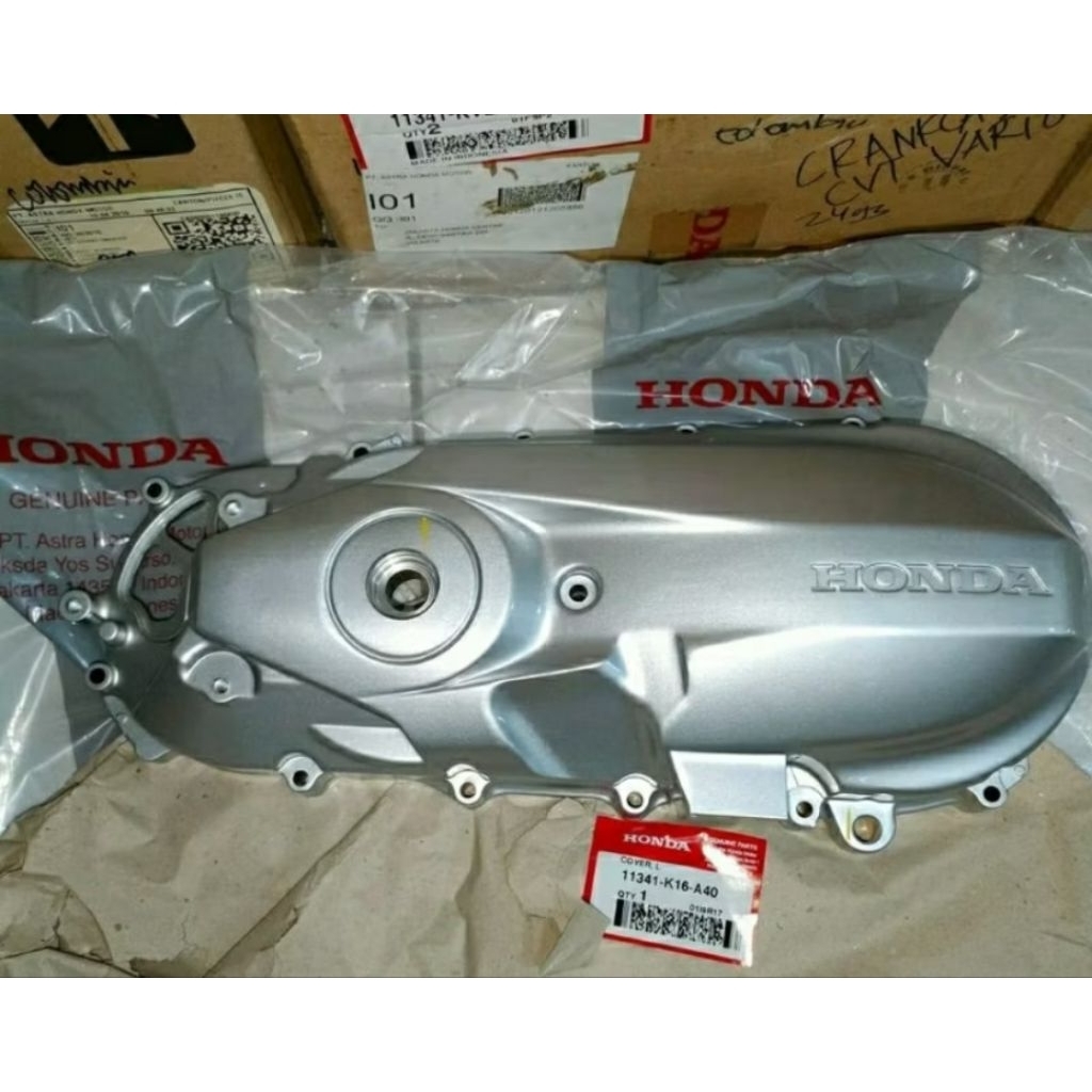 Bak Cvt (Cover L Side Silver) Scoopy eSP, Beat esp Stater Halus 11341K16A40
