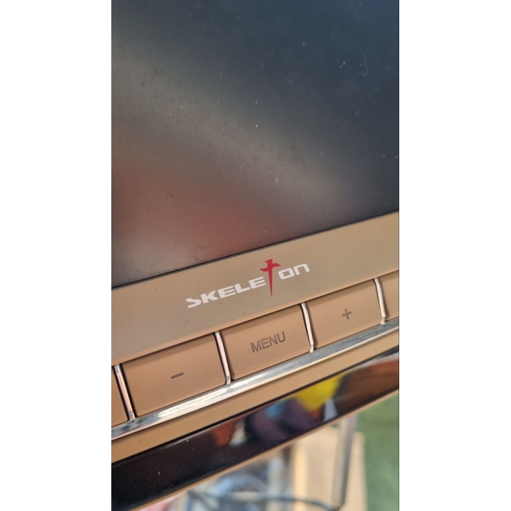 By Order TV Monitor headrest mobil 7" screen Skeleton SKT-7016