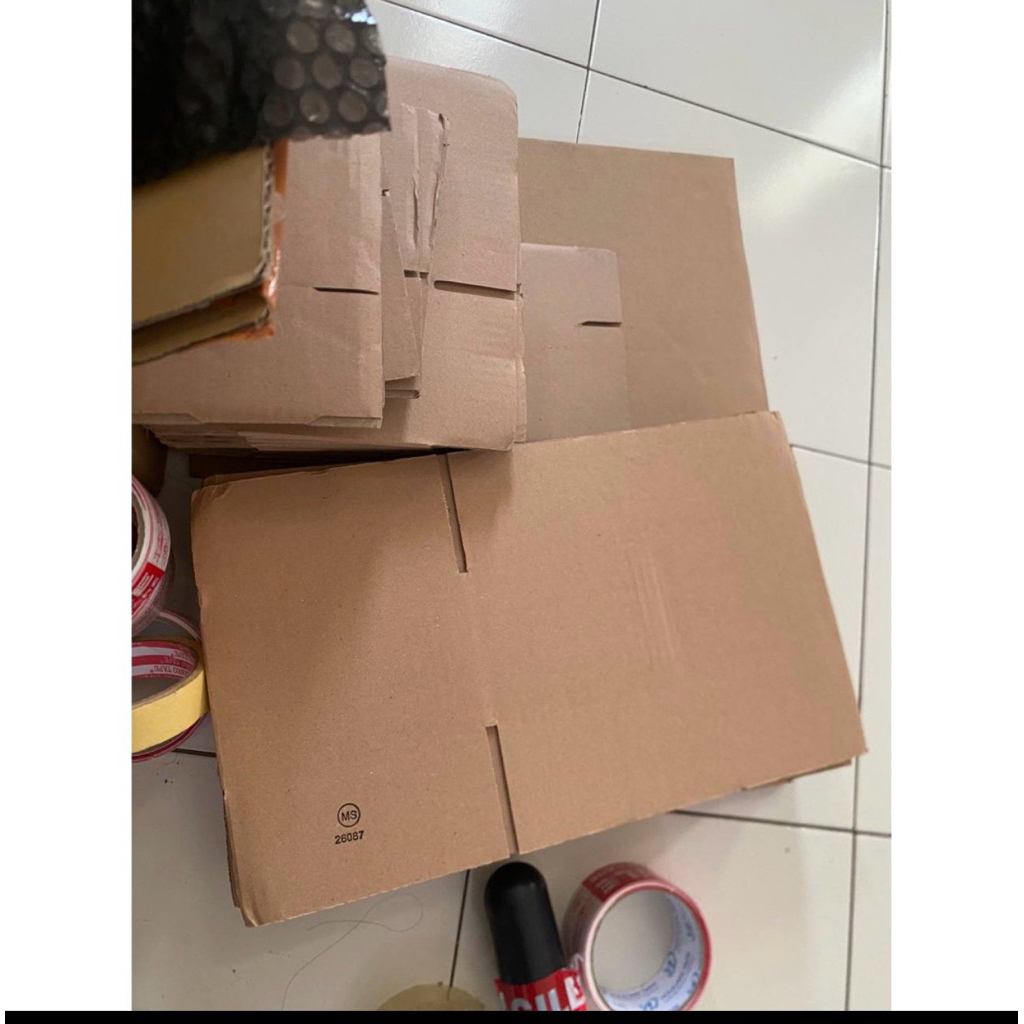 Packing dus tambahan untuk hot wheels