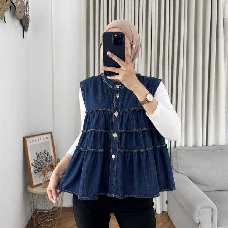 CARISSA VEST JEANS RUFFLE / ATASAN WANITA KUTUNG TANPA LENGAN BAHAN JEANS / VEST JEANS OUTER