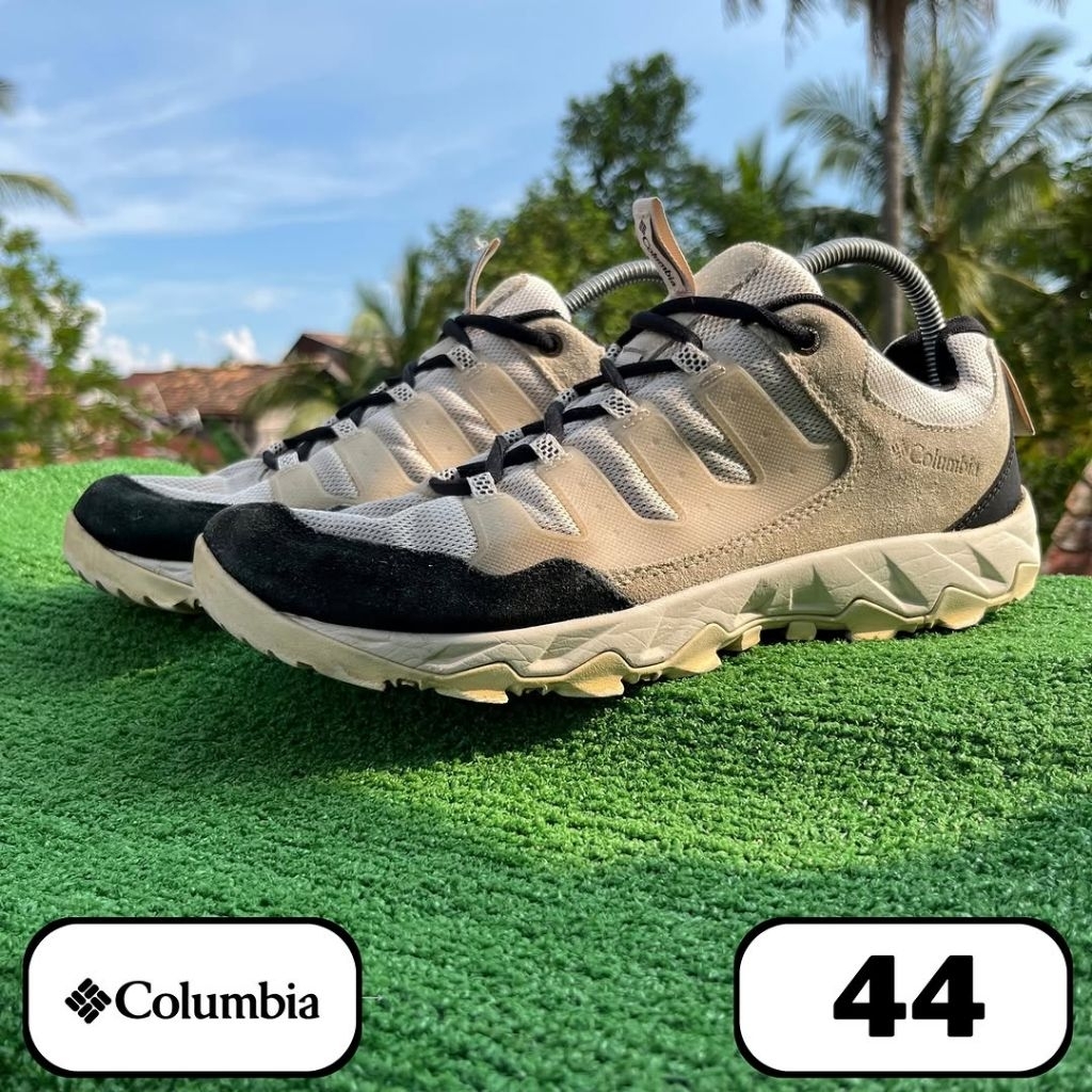 sepatu gunung Columbia Low “Beige” 44 fit 45