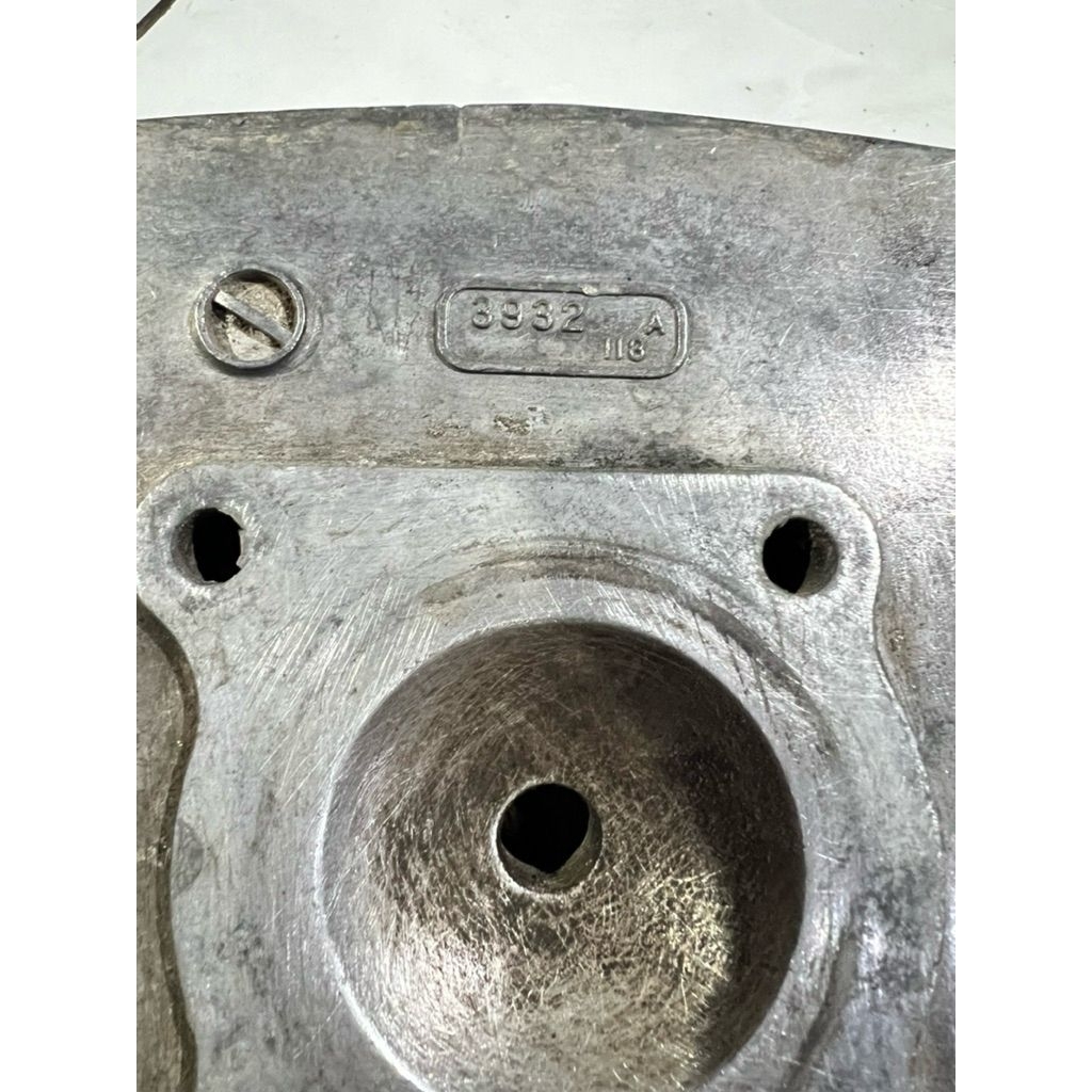 CYLINDER HED COP HEAD ORIGINAL TRS SUZUKI TRS 125 STD
