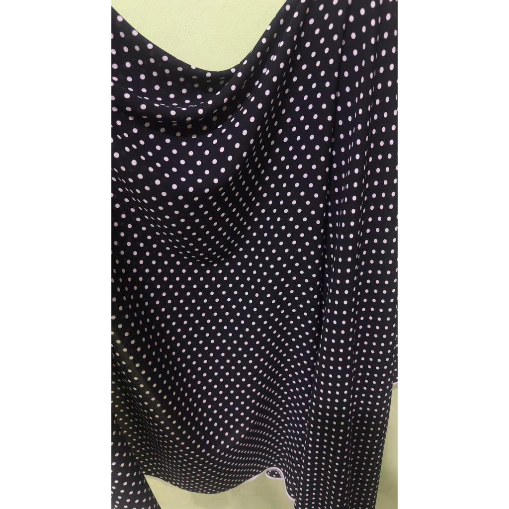 Kain zara crepe - kain crepe motof polkadot - Kain motif polkadot - kain motif polkadot kecil - kain