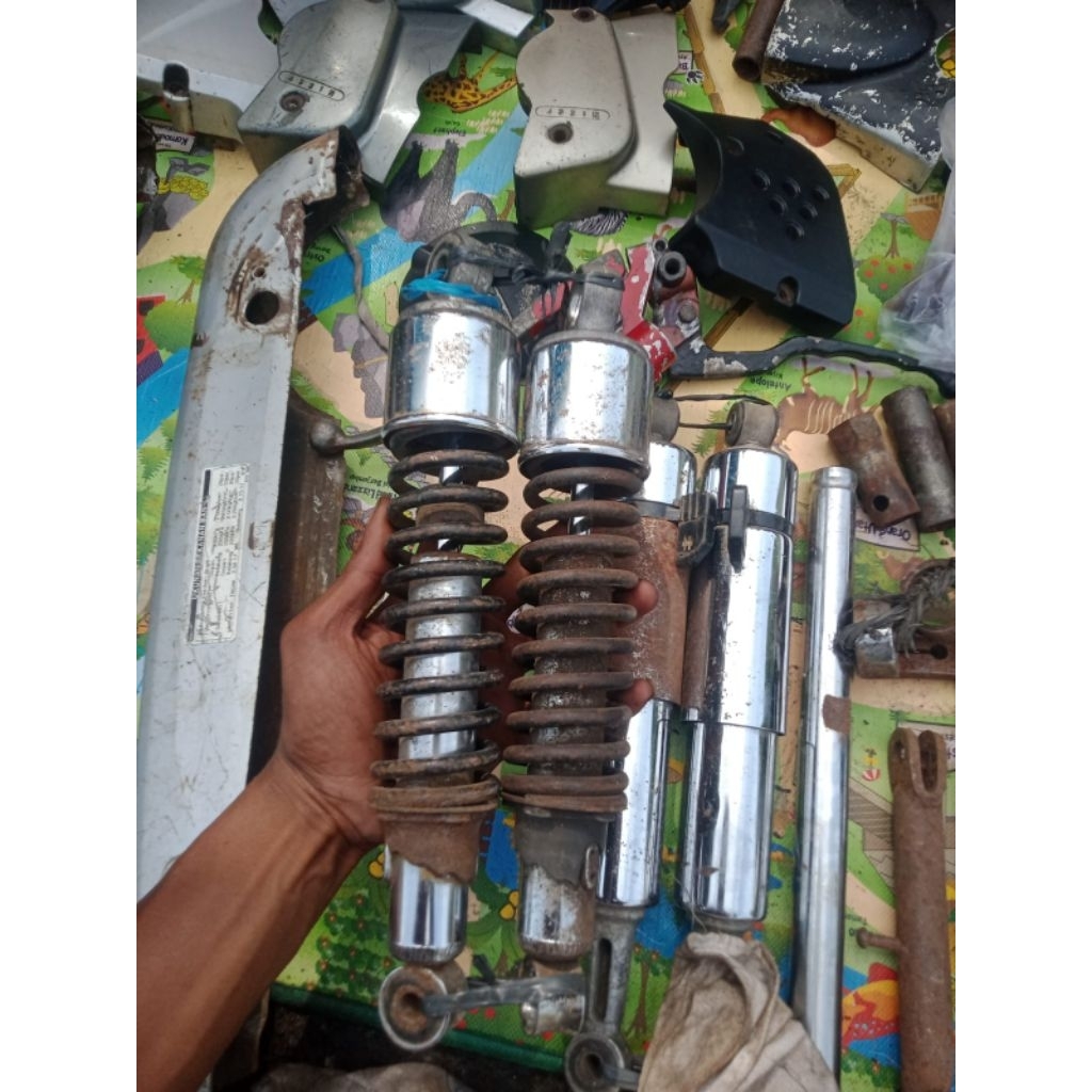 shock belakang suzuki a100 gp 100 trs econos original