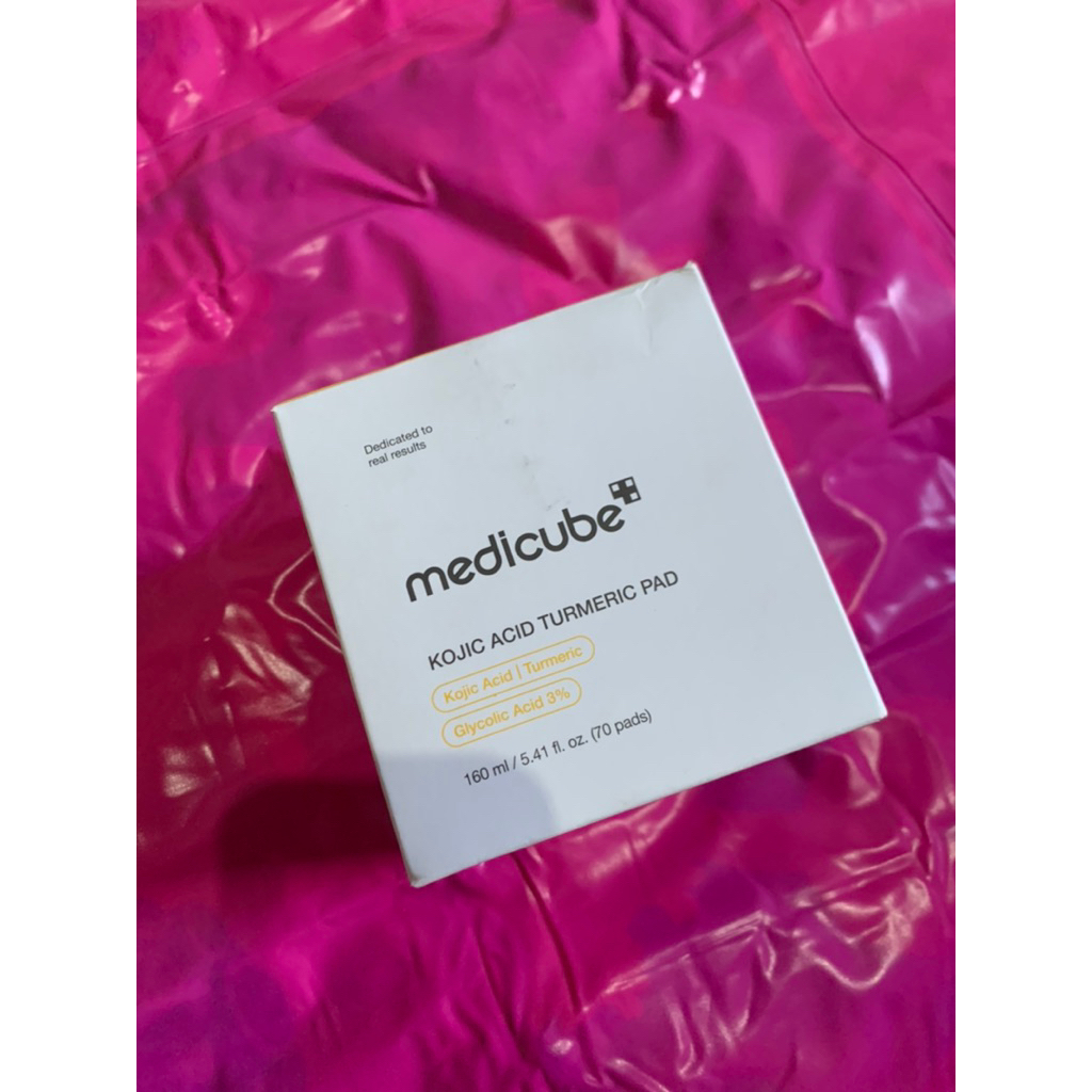 PRELOVED MEDICUBE KOJID ACID TURMERIC PAD