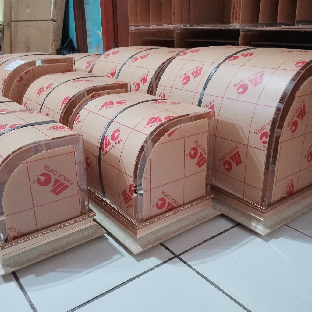 Custom Seserahan Hantaran Akrilik Oval Lengkung 1 sisi