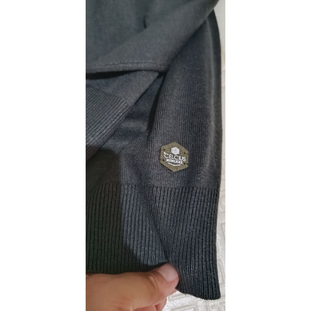 sweater celcius