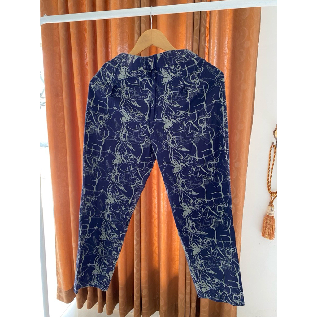 Preloved Celana Panjang Wanita Navy