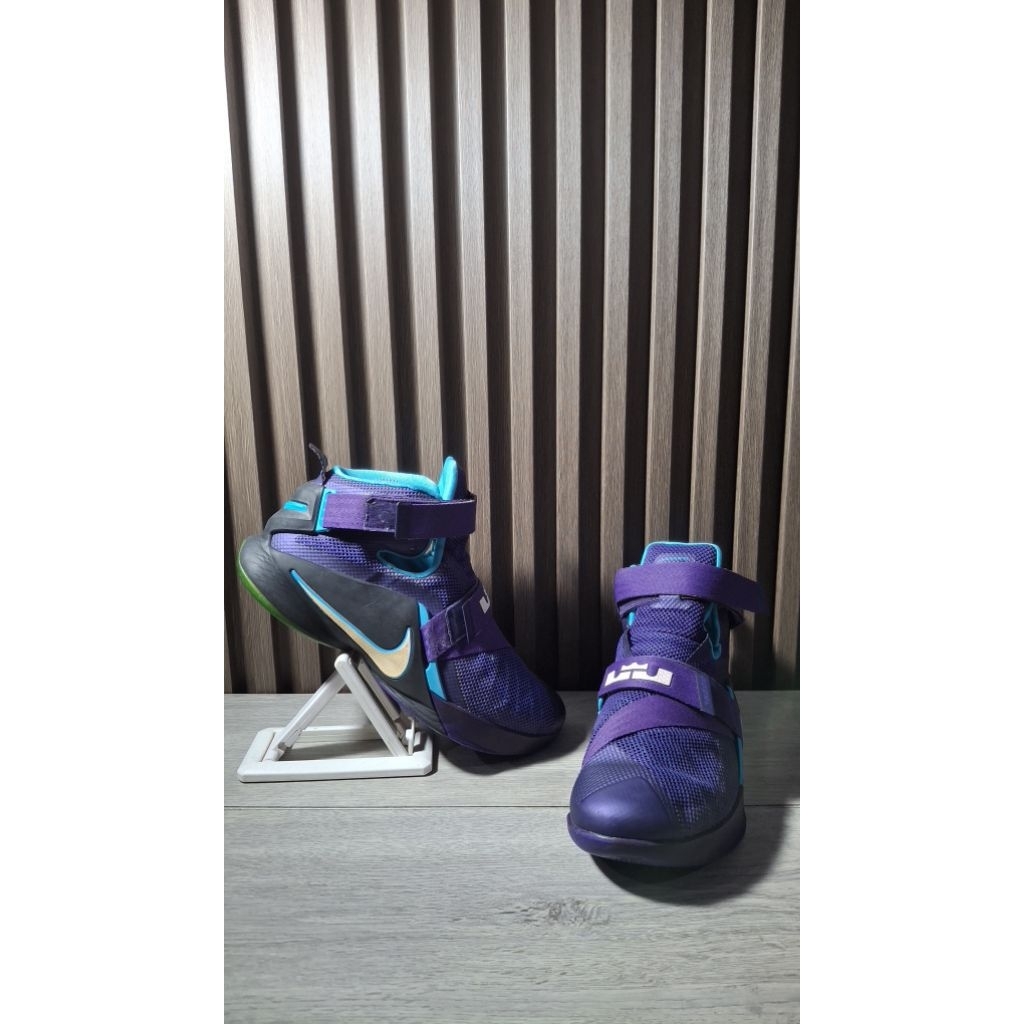 Nike Lebron Soldier 9 size 41/26cm