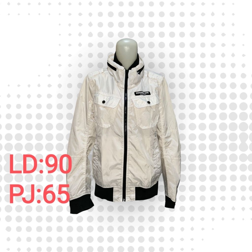 Preloved Jacket Parasut Putih