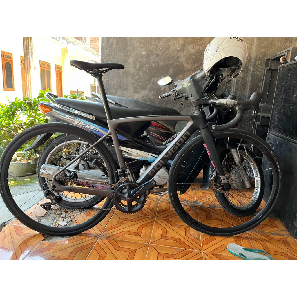 Polygon stratos s8d xs