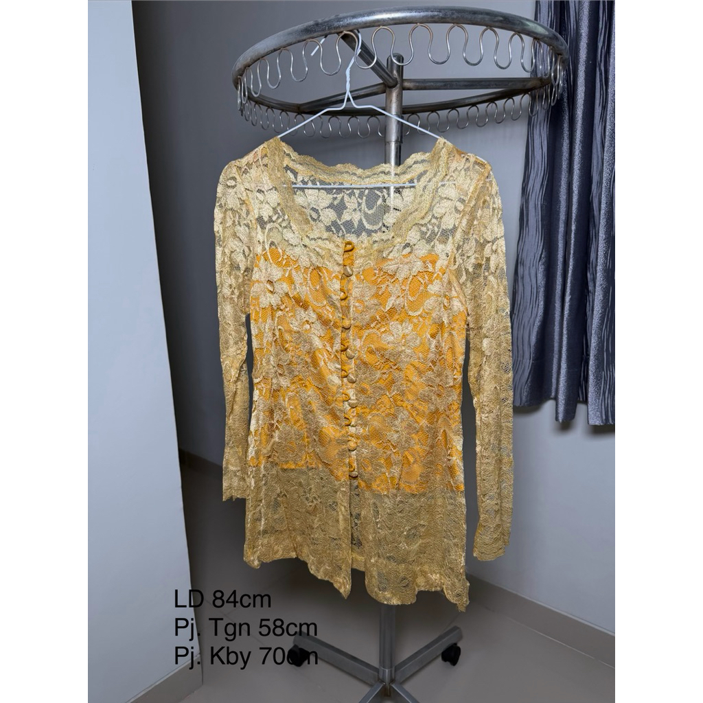 Preloved Kebaya modern